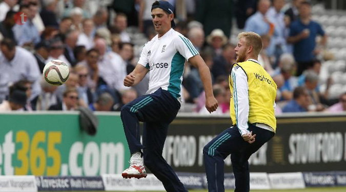 Englands Shearer, Cook head Queen’ sporting honours