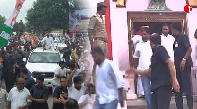 Rahul arrives in Ayodhya, first visit by a Gandhi since Babri demolition