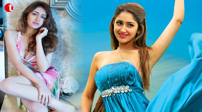 Dilip Kumar excited about grandniece Sayyesha's BW debut