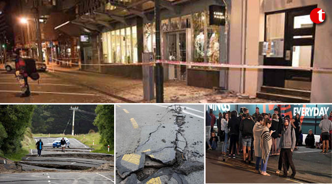 At least 2 dead in New Zealand earthquake; residents flee tsunami