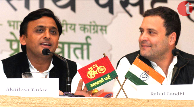 मतदान शुरू होने के ठीक बाद राहुल-अखिलेश ने संयुक्त प्रेस वार्ता की