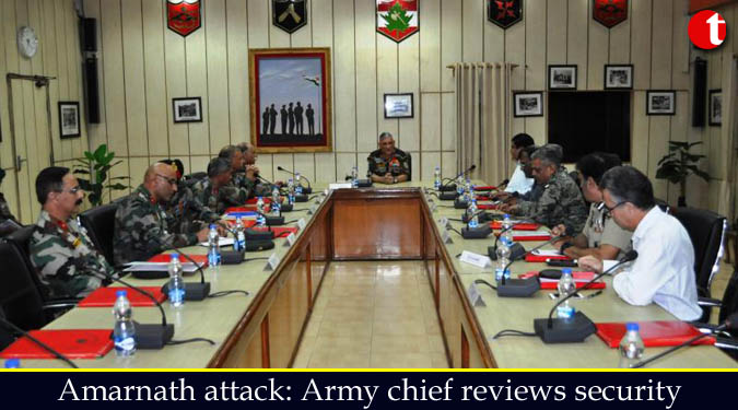 Amarnath attack: Army chief reviews security