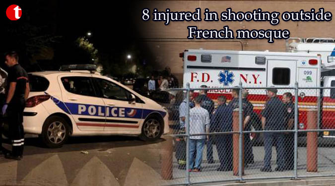 8 injured in shooting outside French mosque