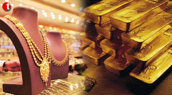 Gold gains Rs 210 on jewellers’ buying