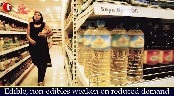 Edible, non-edibles weaken on reduced demand