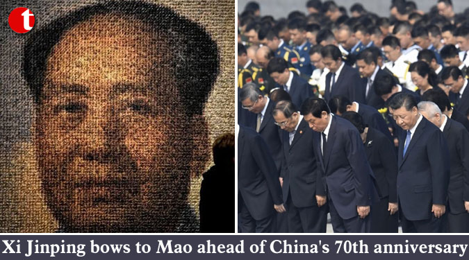 Xi Jinping bows to Mao ahead of China's 70th anniversary