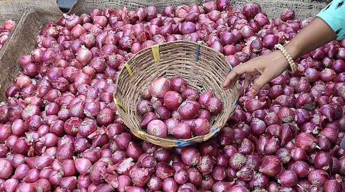 प्याज के दाम में तेजी बरकरार, आयातित माल की आवक शुरू