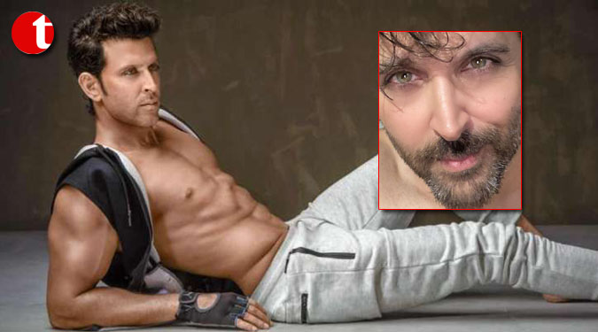 Hrithik's Thursday selfie leaves fans impressed