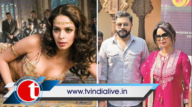 Mallika Sherawat to debut in Tollywood with 'Nagamati'