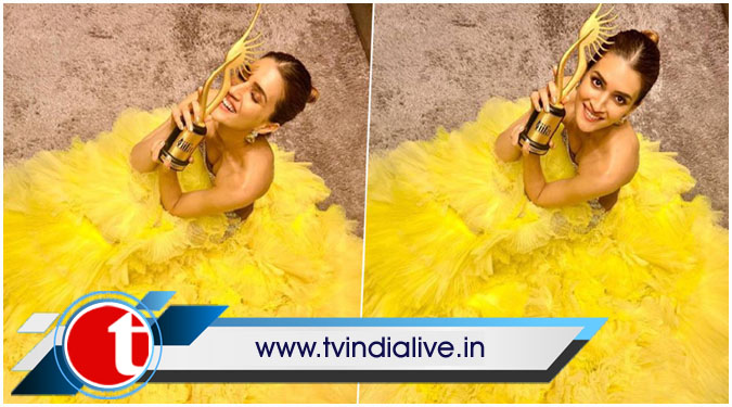 Kriti Sanon chuffed with her IIFA win for 'Mimi'