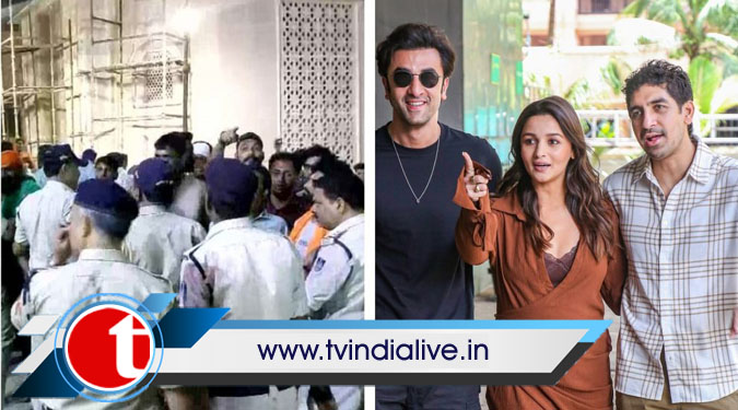 Bajrang Dal activists stop Ranbir-Alia from offering prayers at MP temple