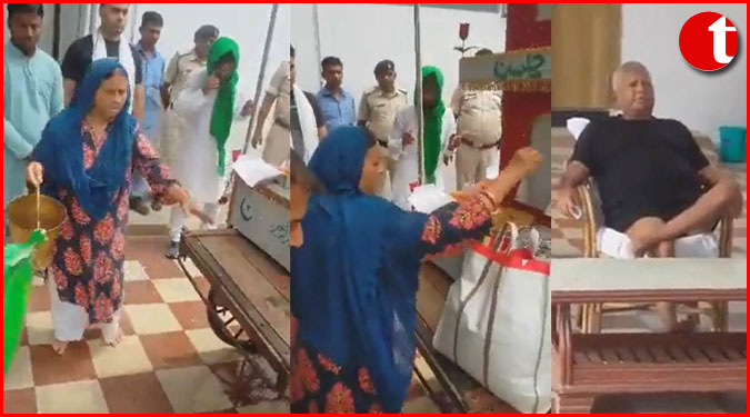 मुहर्रम में राबड़ी देवी का ताजिया पूजन करने वाला वीडियो हुआ वायरल, लालू भी आये नज़र